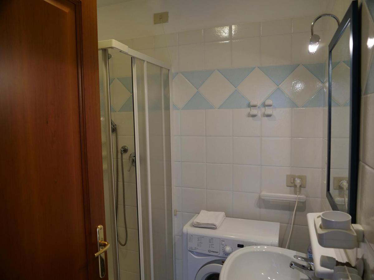 Lounge Del Duca, Centralissimo Bicamere Su Due Livelli - Posto Auto A Richesta Grado Exterior foto